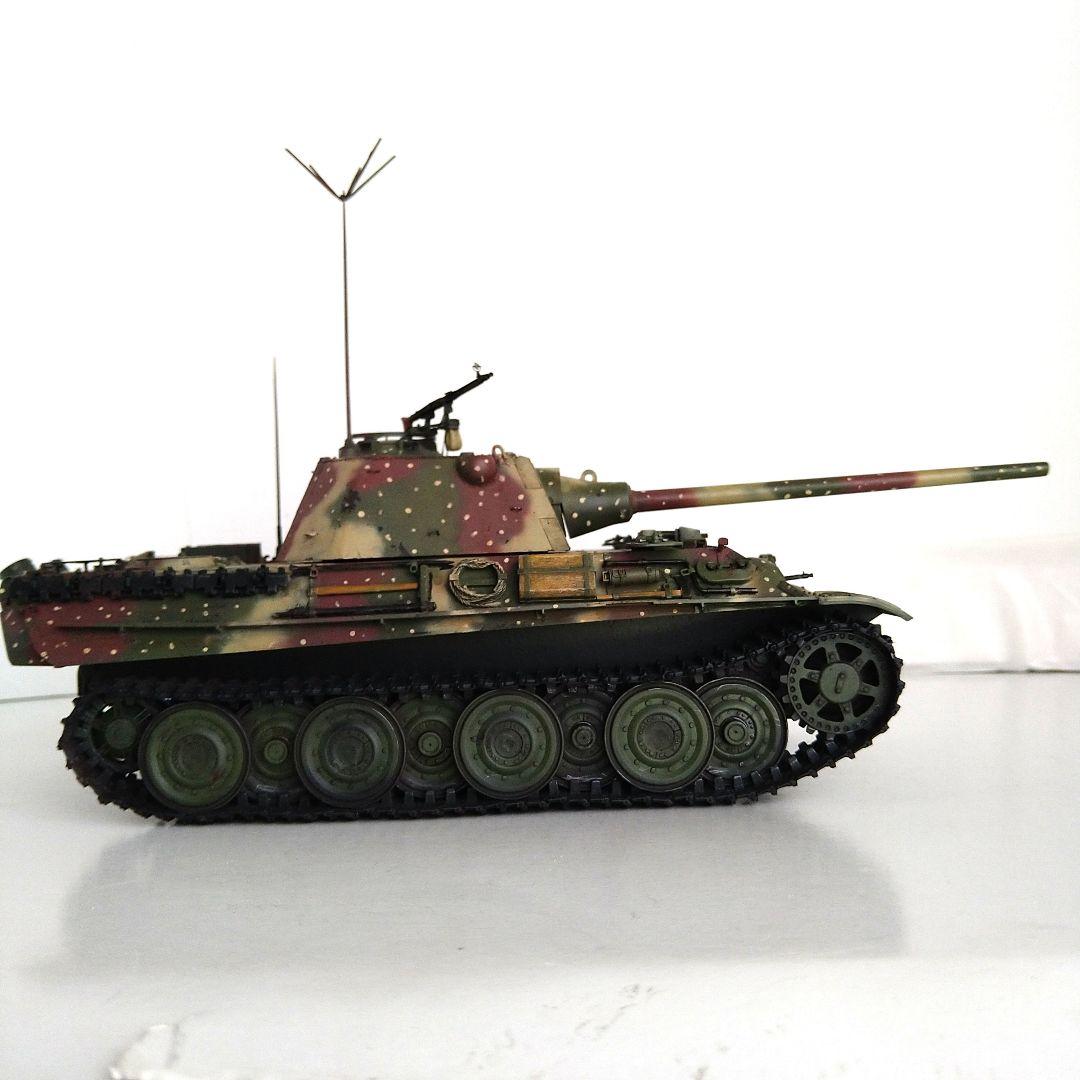 1/35ドイツ軍パンターF　指揮戦車