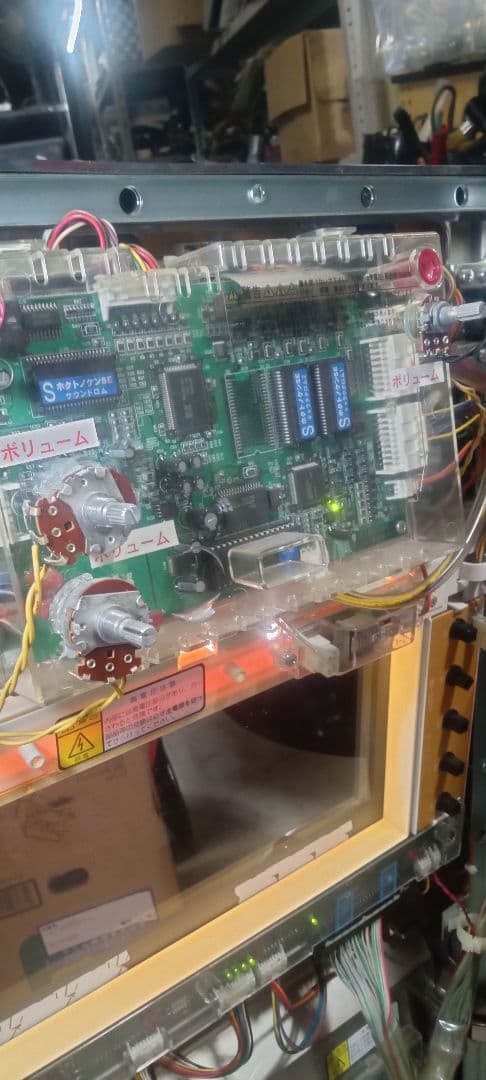 送料込　引取もok パチスロ　実機　4号機　サミー　北斗の拳SE 鍵　家庭用電源