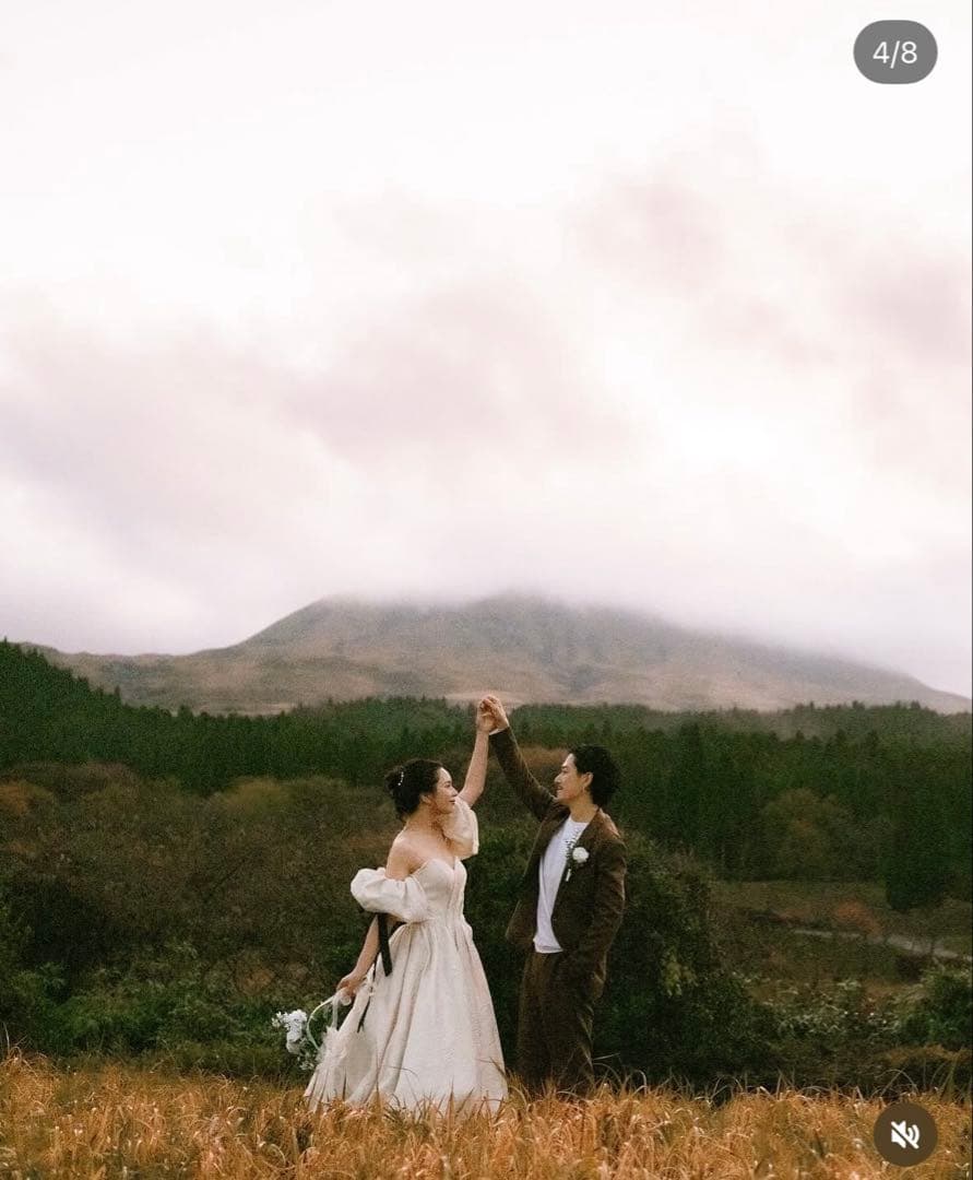 【専用】オフショルダー ウェディングドレス　オフホワイト　7号