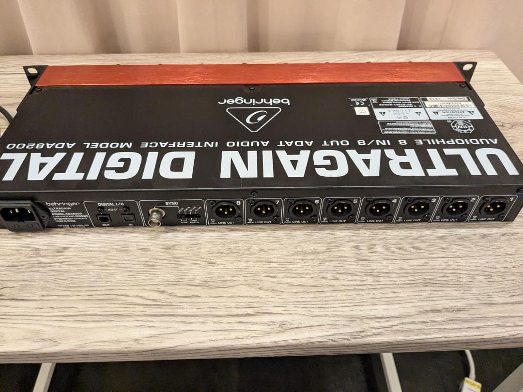 ベリンガー ADA8200｜8chマイクプリアンプ A/D-D/Aコンバーター