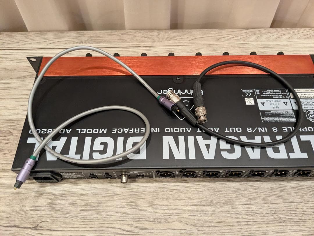 ベリンガー ADA8200｜8chマイクプリアンプ A/D-D/Aコンバーター