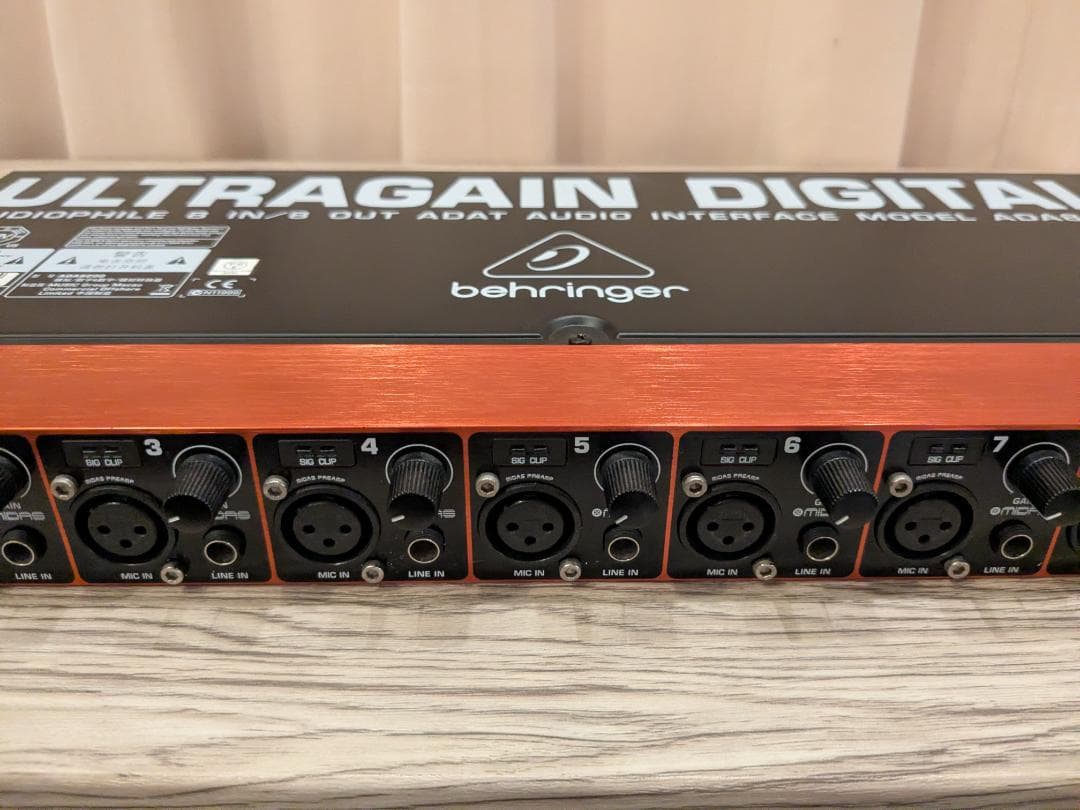 ベリンガー ADA8200｜8chマイクプリアンプ A/D-D/Aコンバーター