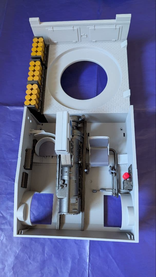 パ*キ様 今月末まで出品！アシェットガルパン増刊号からNO85巻まで製作済み