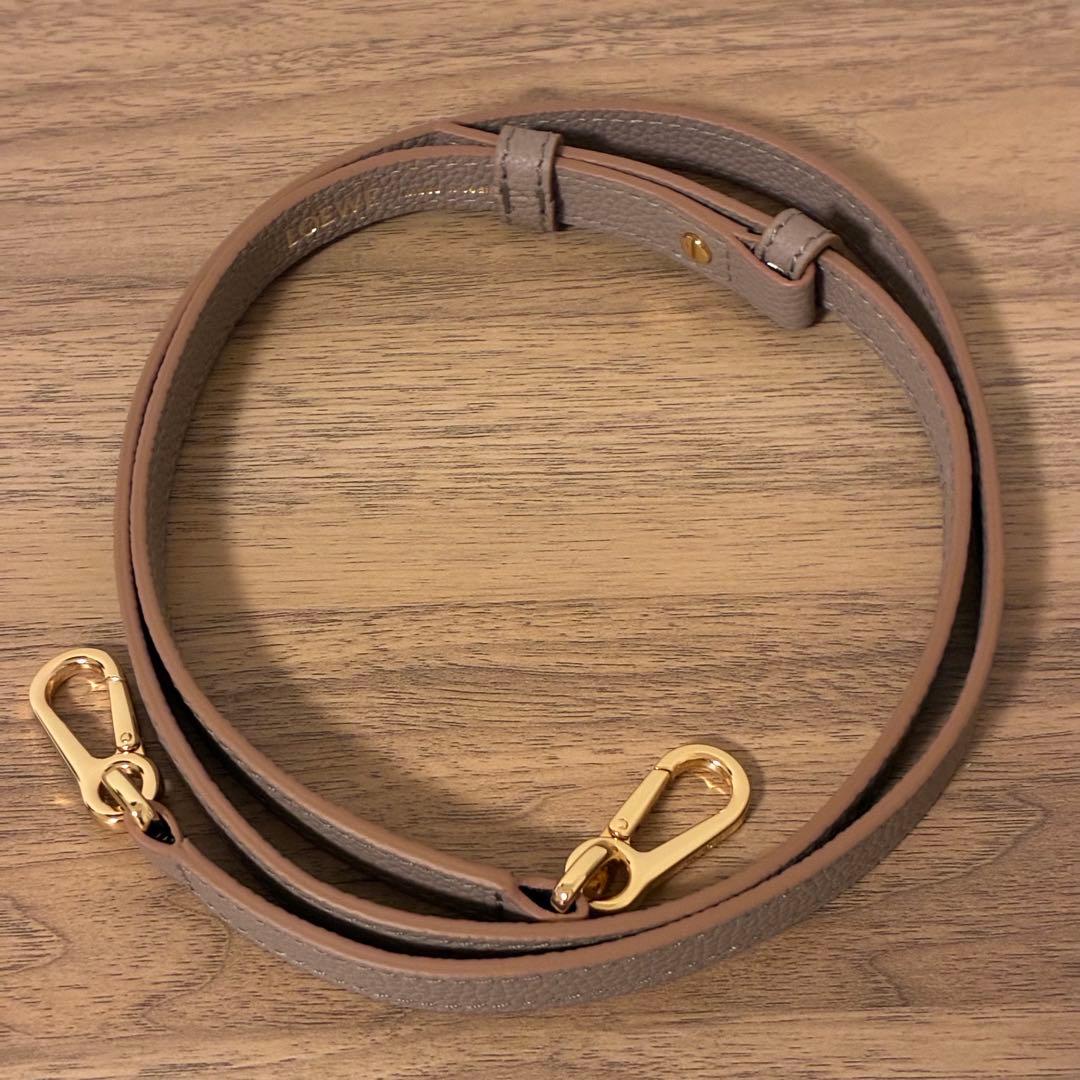 ロエベ　アマソナ23