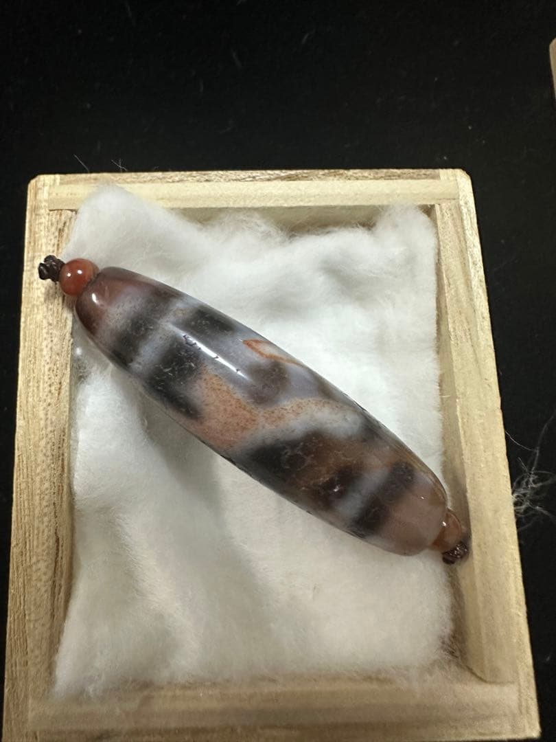 紅朱砂ドラゴン　睡蓮花天珠