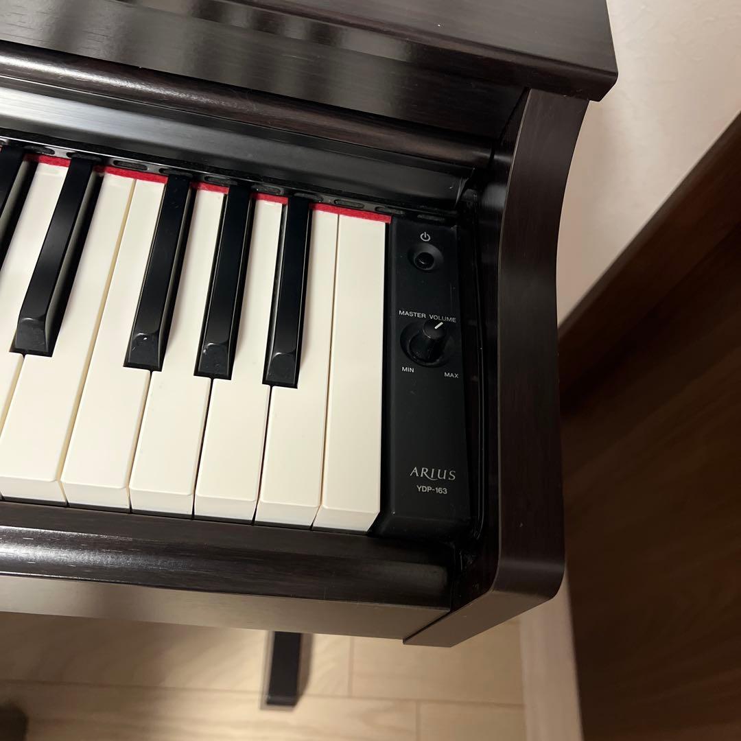 ヤマハ　電子ピアノ YDP-163R黒 椅子付き