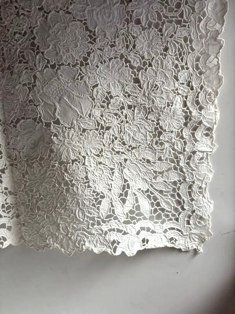 789 フランスアンティーク 美しいエンブロイダリーレース クロス 蚤の市購入