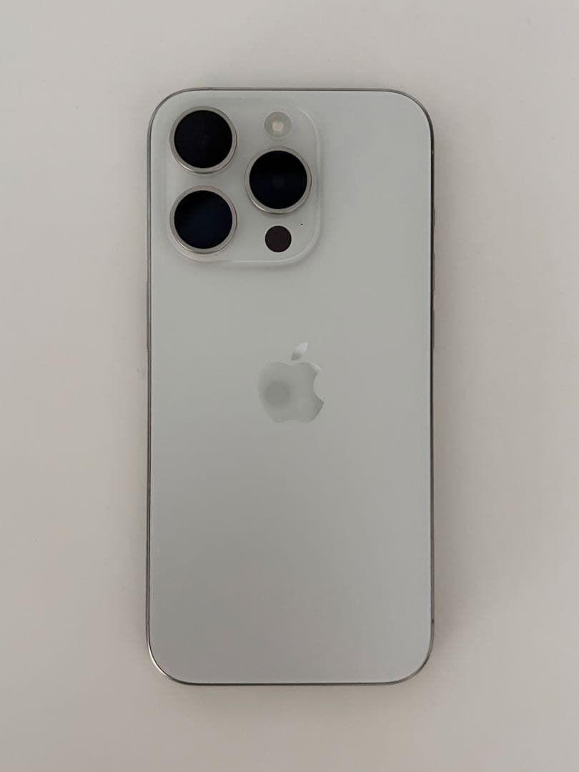 iPhone 15 Pro 256GB ホワイトチタニウム