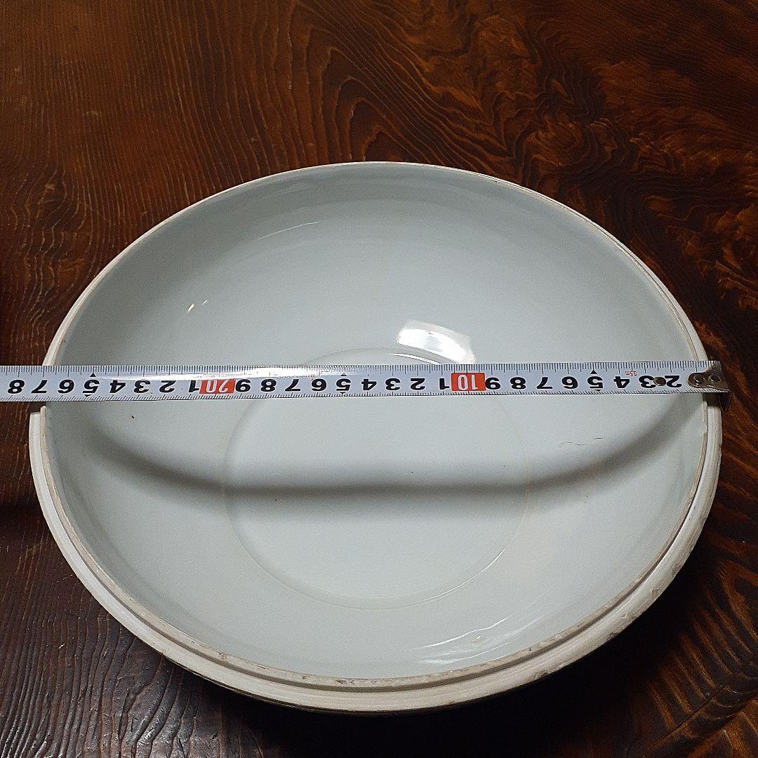 中国大清乾隆年製粉彩大合子