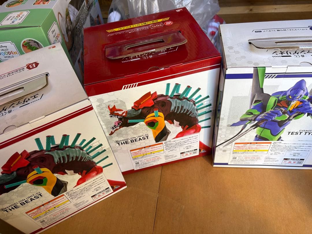 エヴァンゲリオン　一番くじ　三体セット