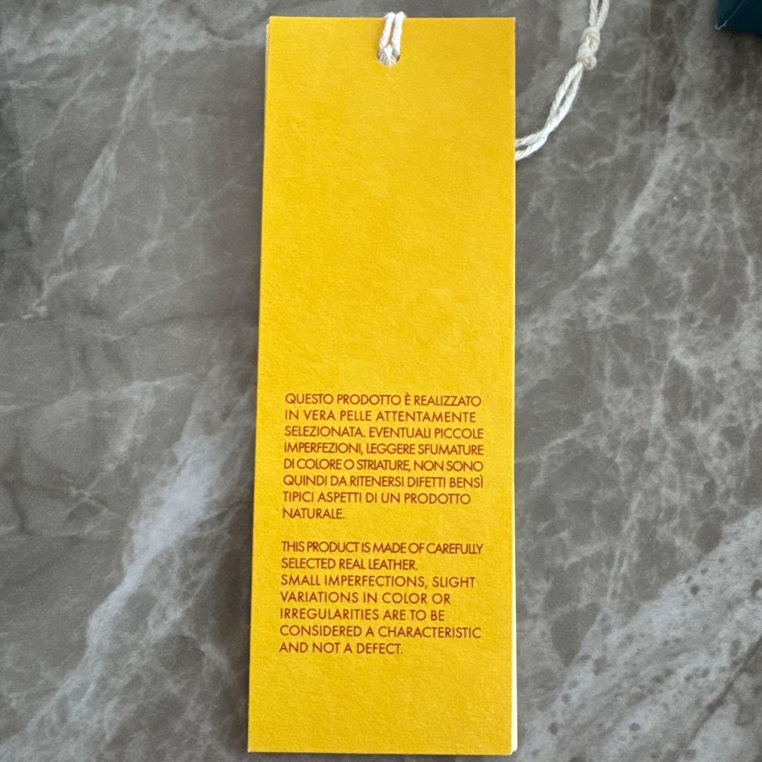 マルニ Marni チェーン付き財布 パテントレザー 水玉