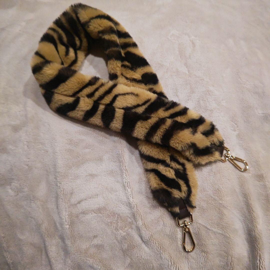 アパルトモン GOOD GRIEF! FAUX FUR ストラップ