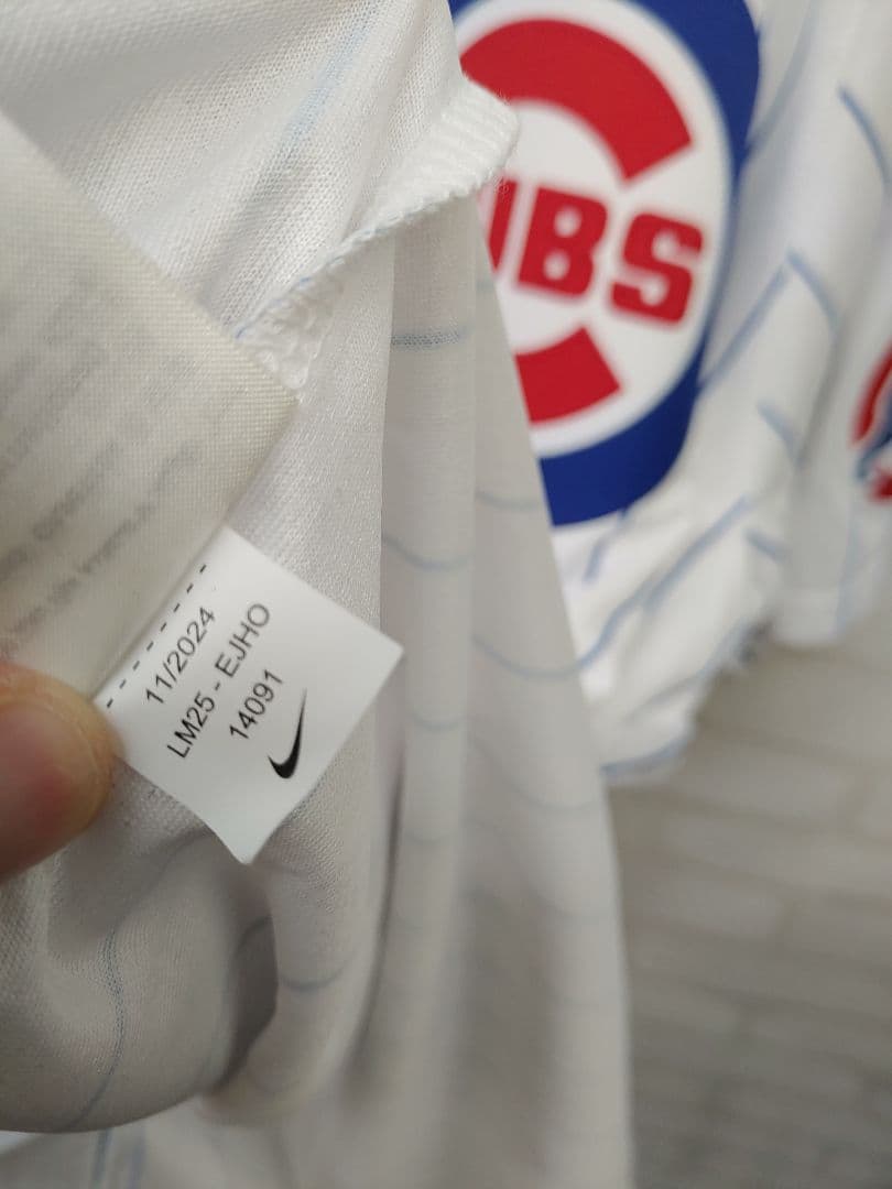【新品タグ付き】シカゴ・カブス 鈴木誠也 レプリカユニフォーム（Lサイズ）