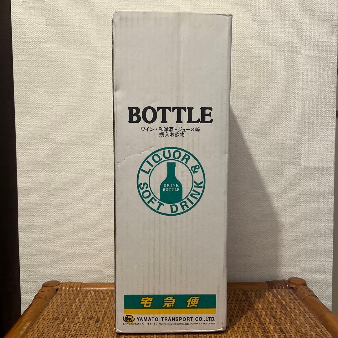 サントリーウィスキー　山崎18年　700ml 新品