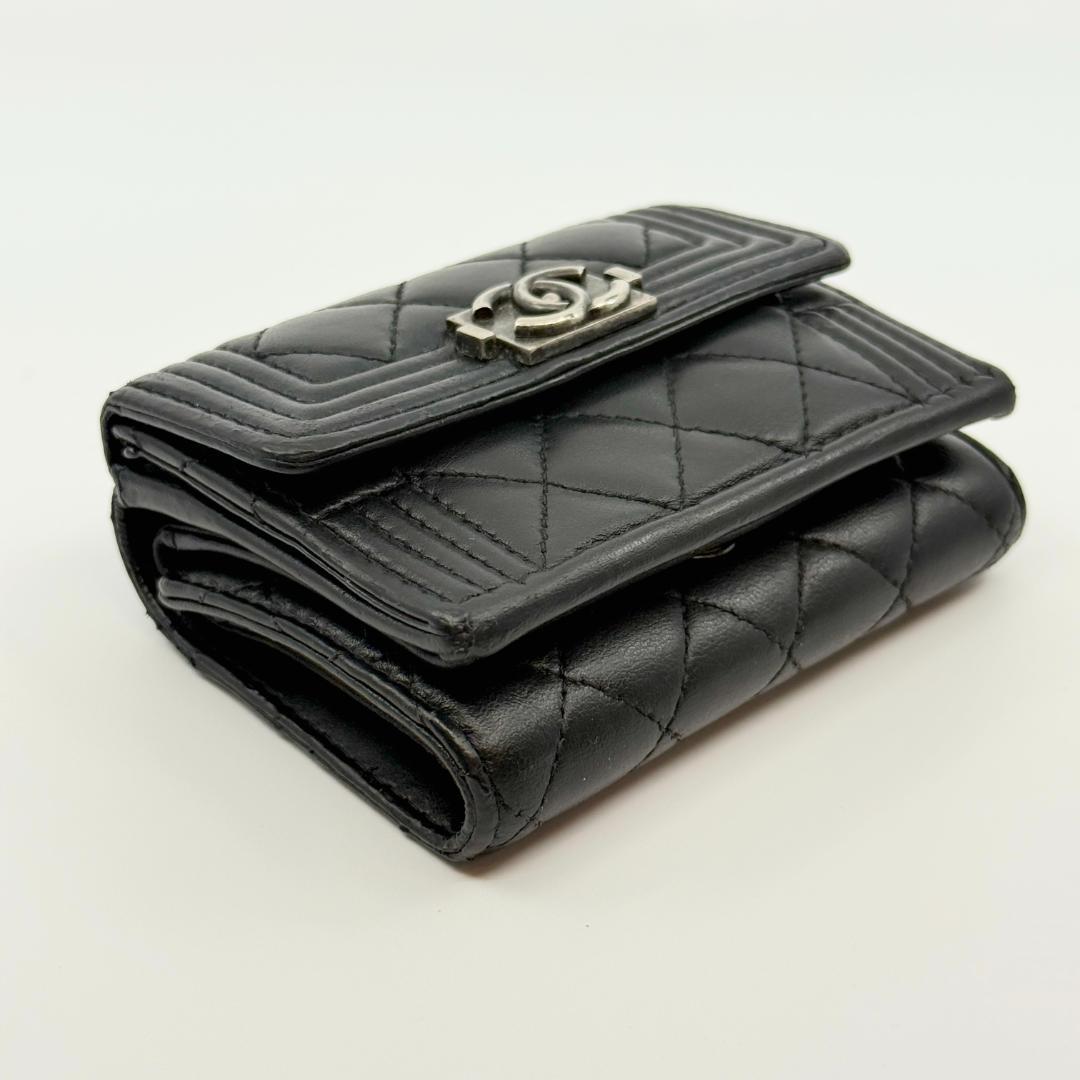 CHANEL シャネル ボーイシャネル 三つ折り財布　スモールウォレット