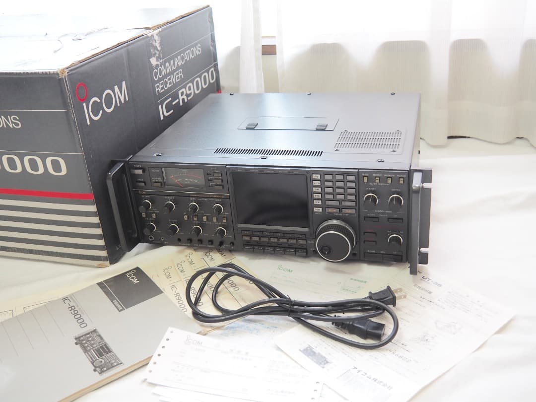 ■ICOMアイコム IC-R9000 LCD 広帯域受信機