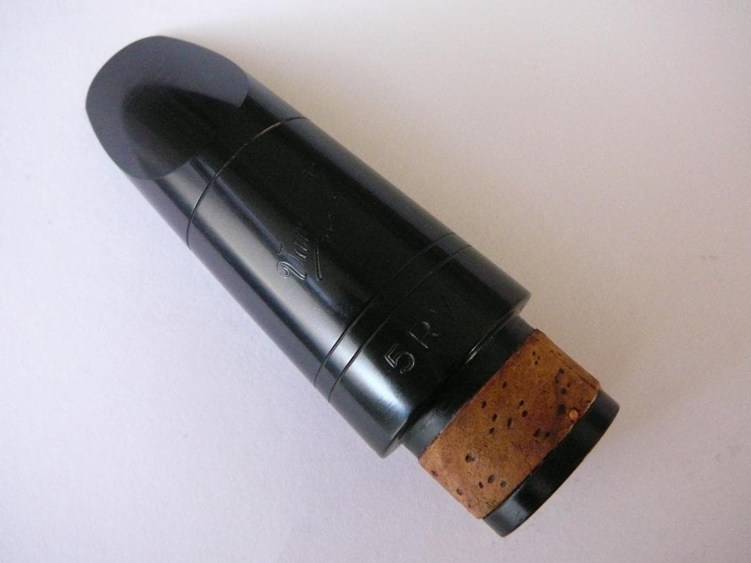 LARK 古い中国製 クラリネット　MP　バンドレン?