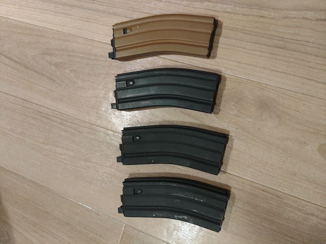 WE-tech ガスブロ　SCAR-L M4系マガジン？　4本セット