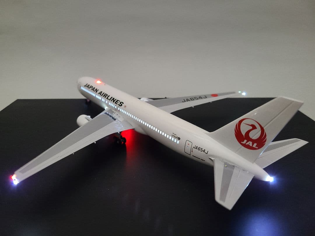 JAL 767-300ER LEDモデル完成品