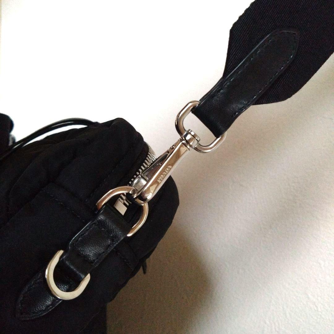 PRADA パテッドナイロンショルダーバッグ　ブラック　1BH164