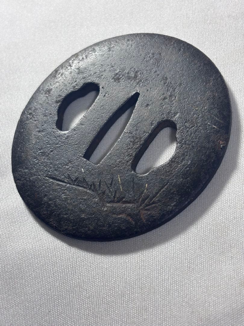 鐔鍔つば　縁起の良い図柄　打ち出の小槌　米俵　七福神　大黒天　鉄地　江戸時代