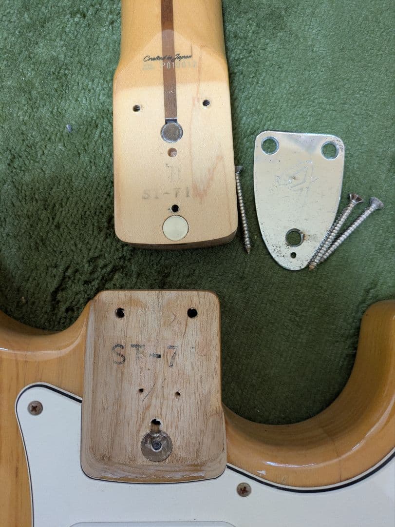 （ジャンク扱い）Fender Japan ストラトキャスター ナチュラル