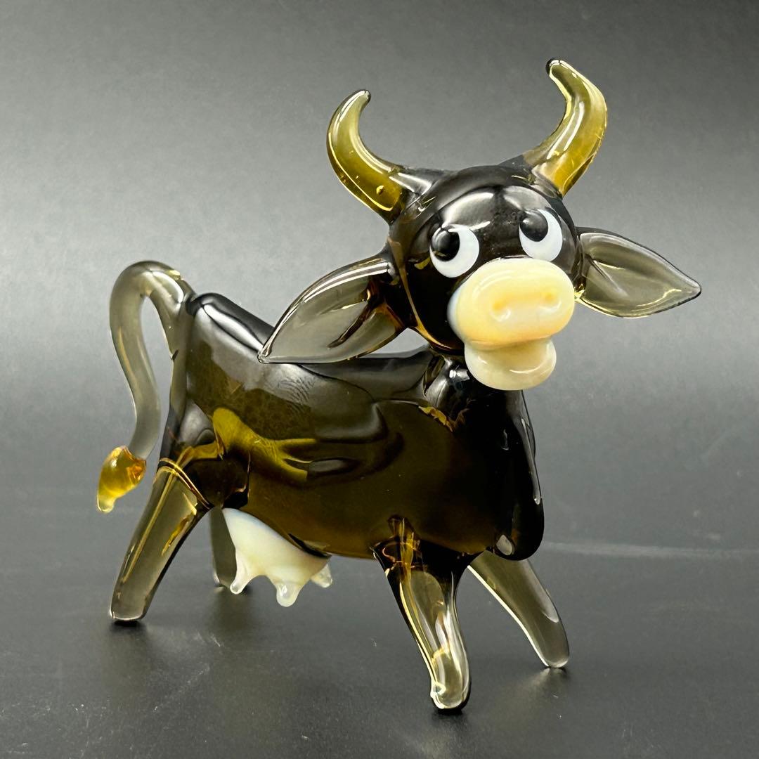 ガラス　チェコスロバキア　フィギュリン　牛　ビンテージ　コレクション　専用箱あり