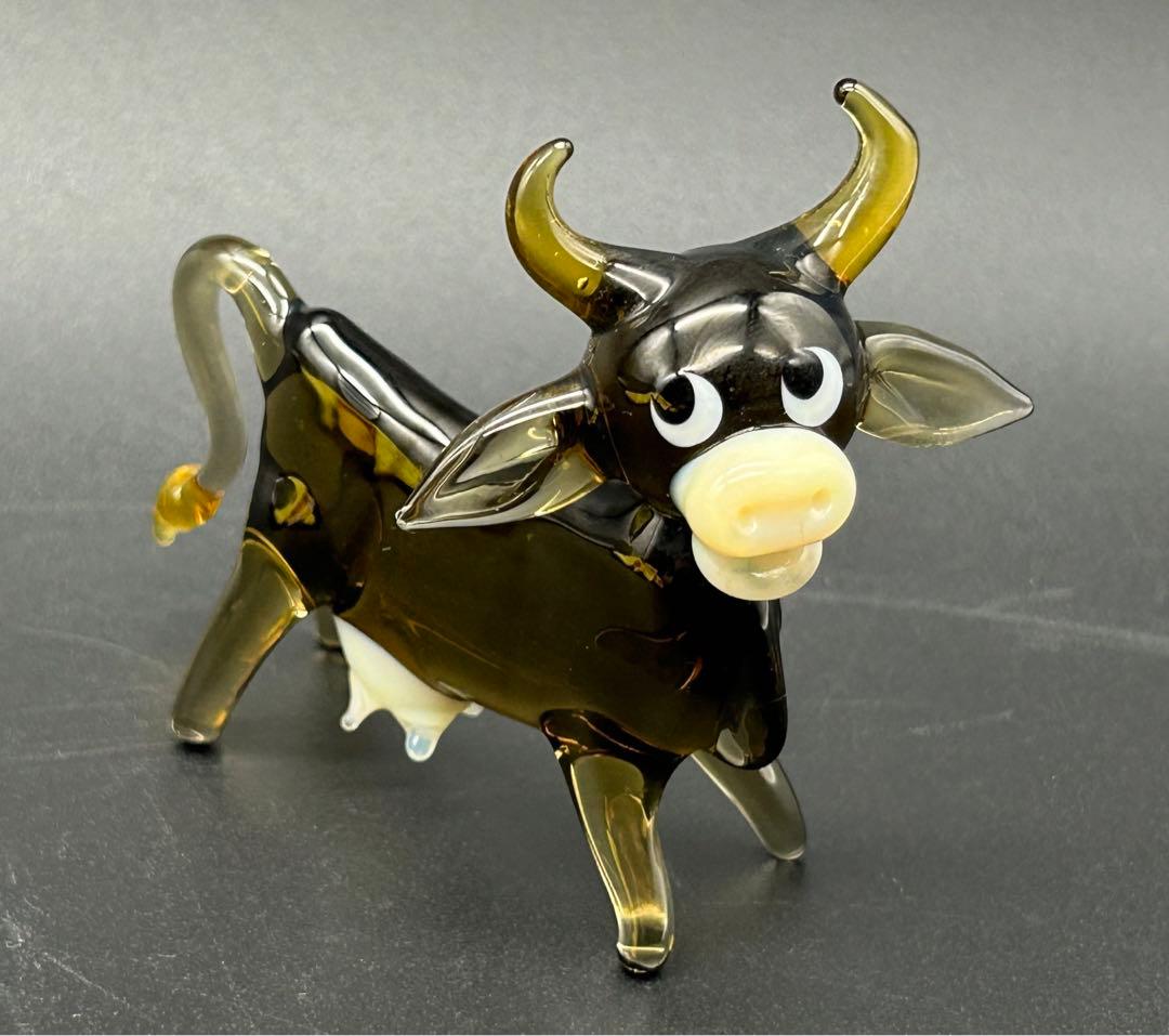 ガラス　チェコスロバキア　フィギュリン　牛　ビンテージ　コレクション　専用箱あり