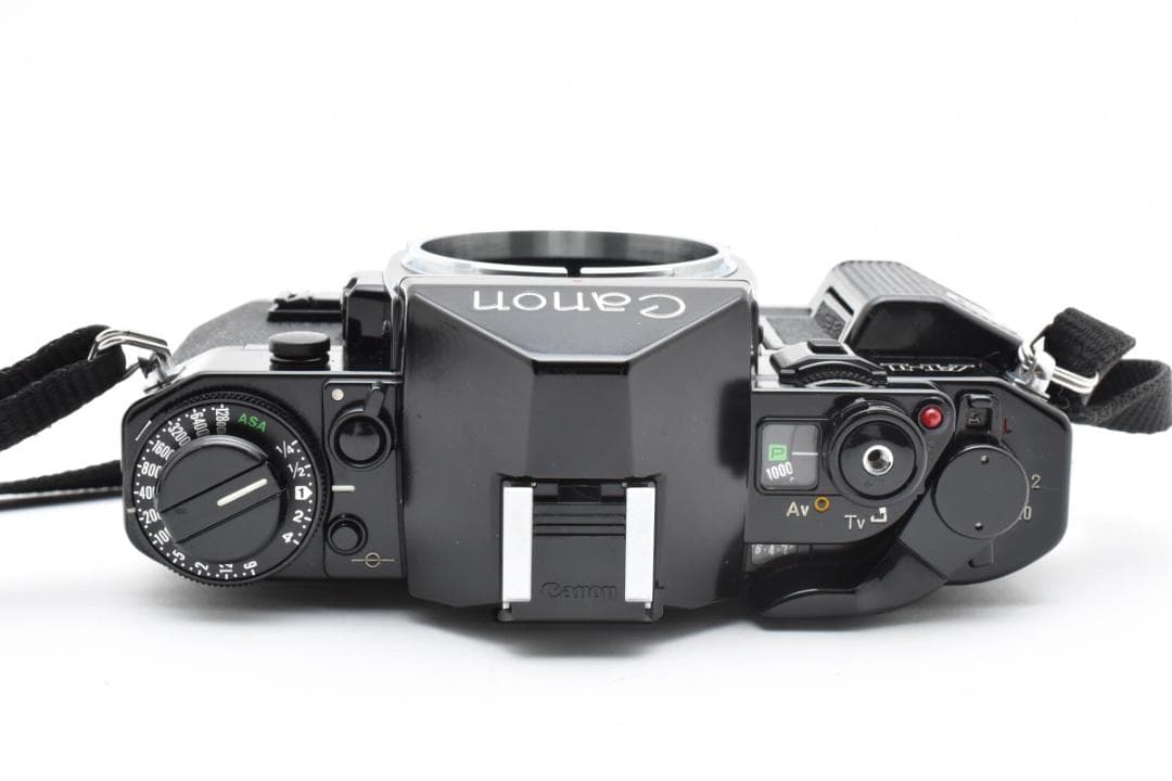 美品　CANON キャノン A-1 フィルムカメラ モルト新品交換済 M657