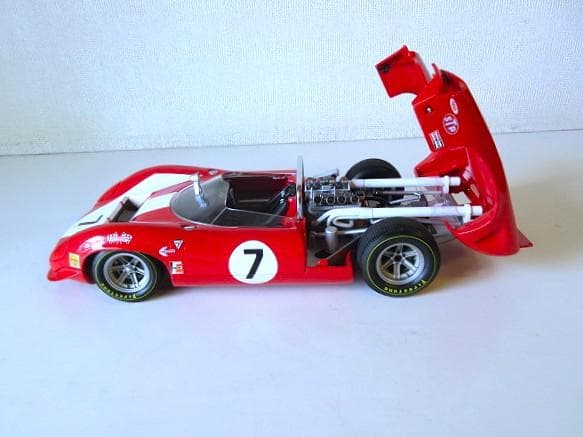 特価 gmp (1/18) ローラ T70 Spyder