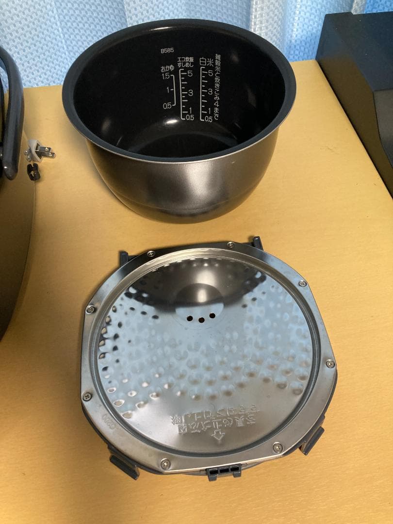 ★美品★２024年製象印 IH炊飯器 極め炊き NW-VP10E3 5.5合炊き