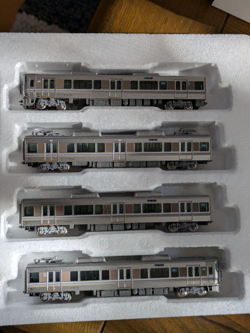 【期間限定値下げ】KATO 225系100番台 新快速 Nゲージセット