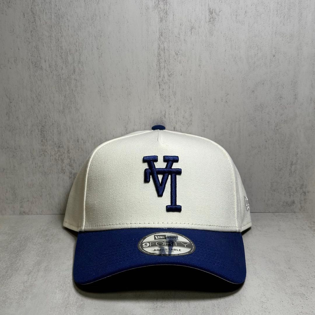 【海外限定】 ドジャース 9FORTY LA逆ロゴ ホワイト&ブルー キャップ