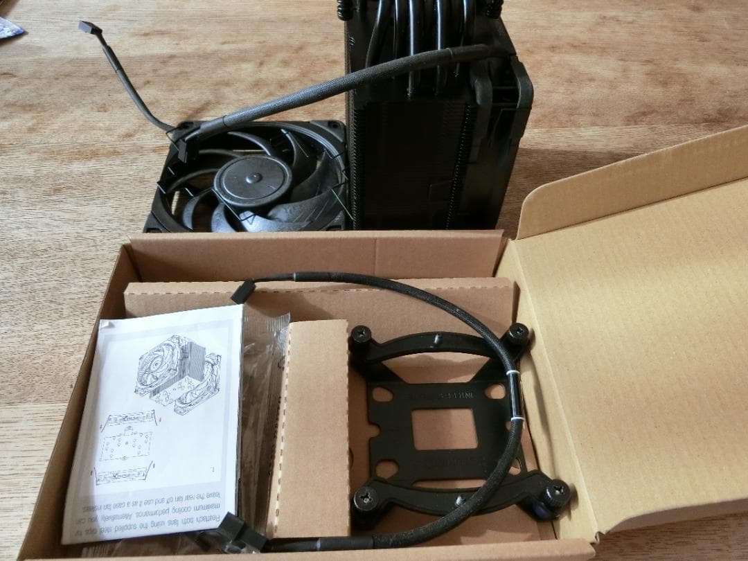 NOCTUA NH-U12A chromax.black CPUクーラー