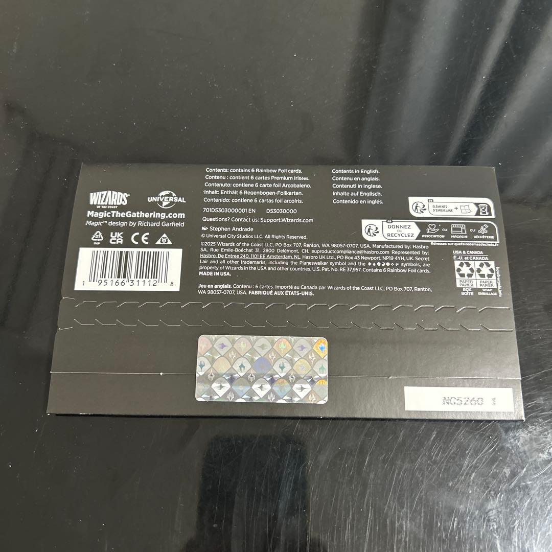 マジック：ザ・ギャザリング Secret Lair x Jaws MTG Rainbow Foil