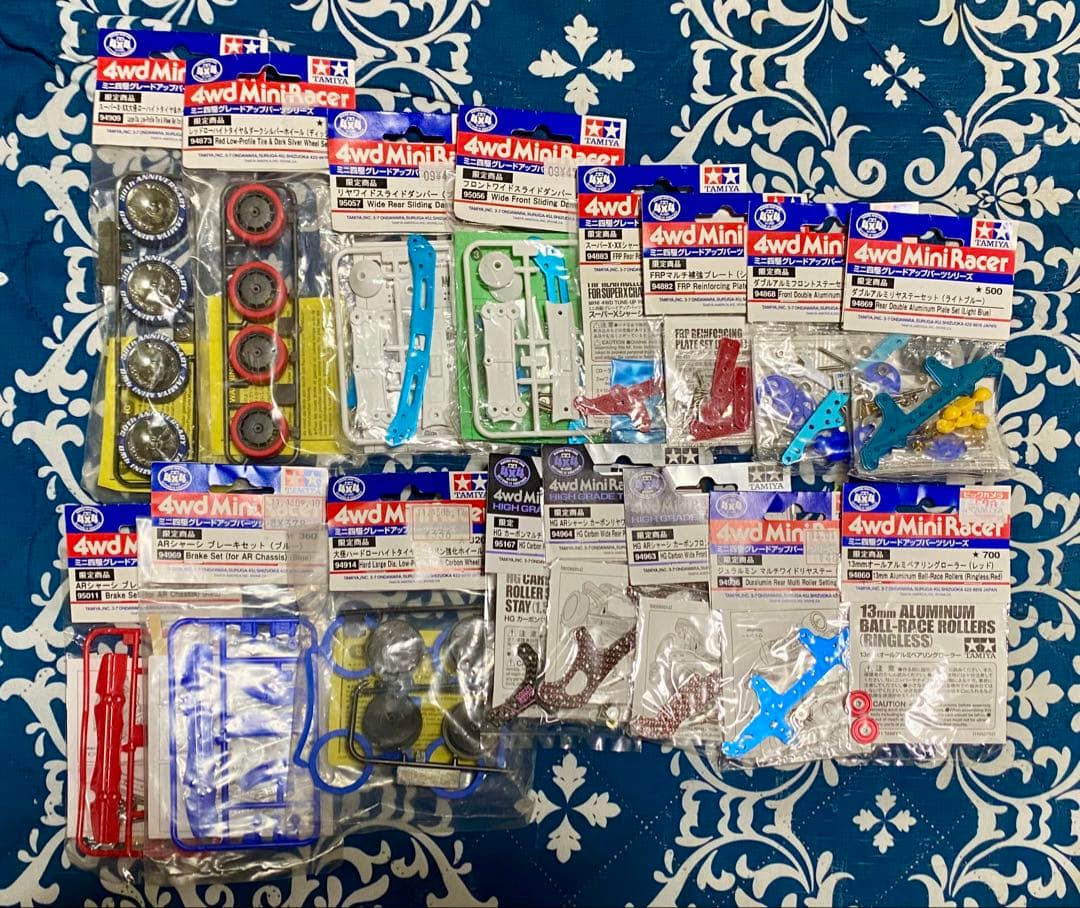 ミニ四駆　パーツセット　未開封品＆使用品色々です。