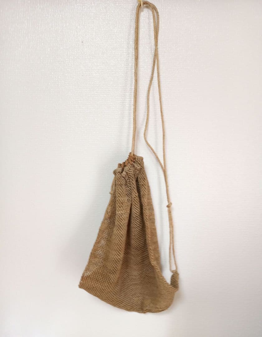 超希少！台湾パイワン族の首袋 (苧麻の背負い袋)