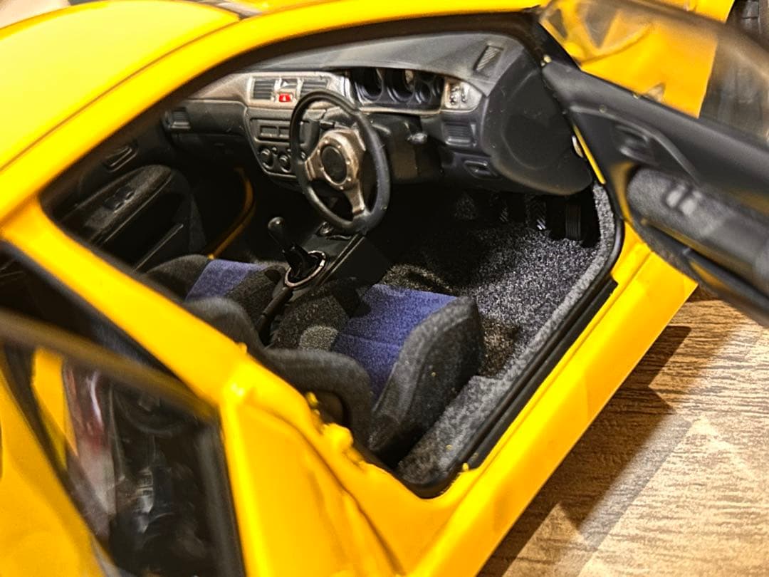 訳あり　オートアート　1/18 ランエボVII三菱 ランサーエボリューション