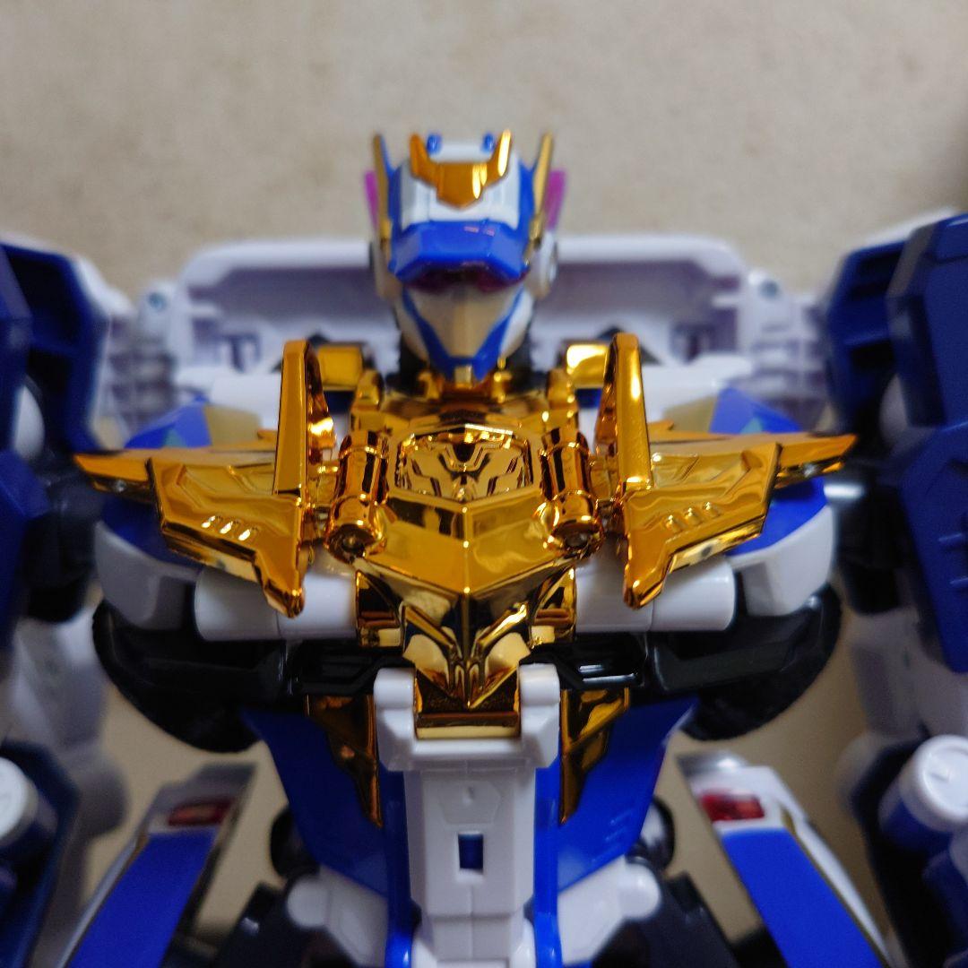 メタルカードボット　ブルーコップトリニティ