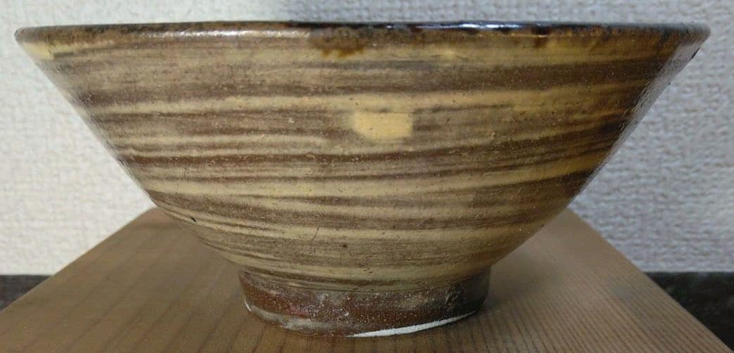 人間国宝 金城次郎 魚紋茶碗(笑魚2）栞 共箱 美品 壺屋焼 壷屋焼 希少品