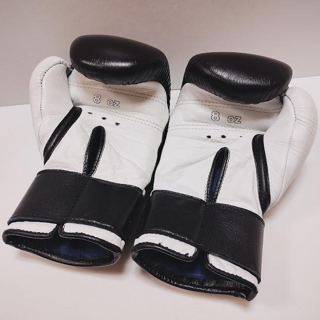 winning × 100A コラボ ボクシンググローブ 8oz スペシャルロゴ