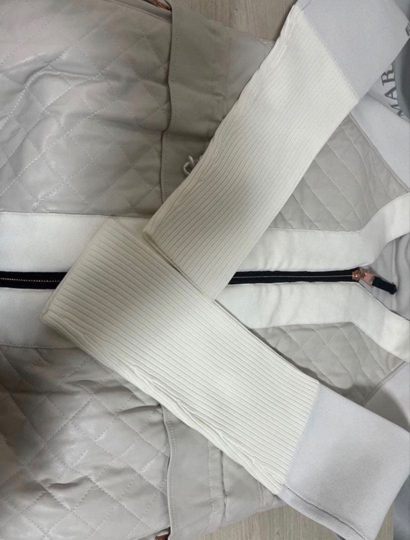 定価5.5万 MARK&LONA CODE キルティング ブルゾン 36 白 金