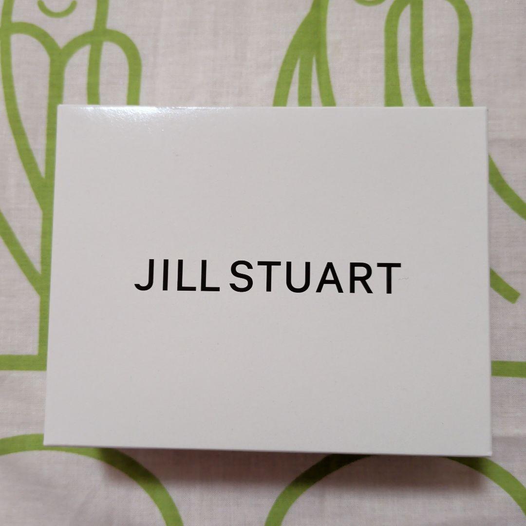 タイムセール　新品・未使用品　ジルスチュアート　三つ折り財布ルナティ アイボリー