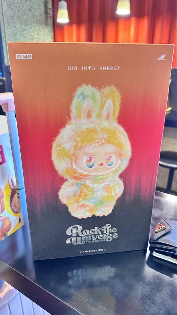 ラブブ　Big into Energy ROCK THE UNIVERSE