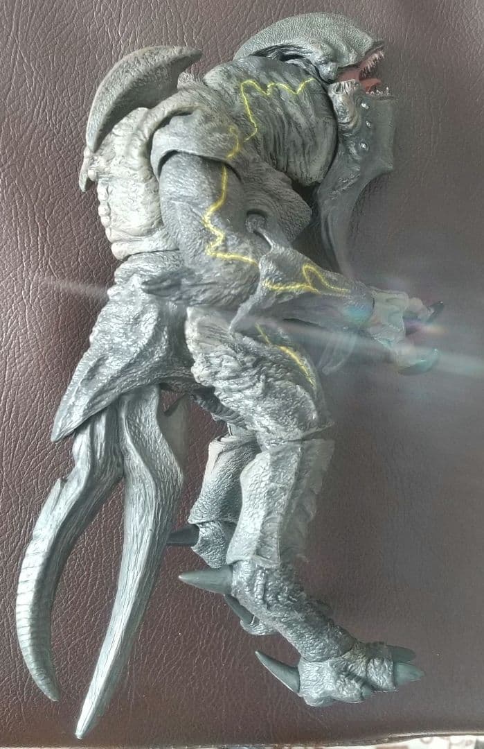 NECA ネカ パシフィックリム ムタヴォア KAIJU MUTAVORE