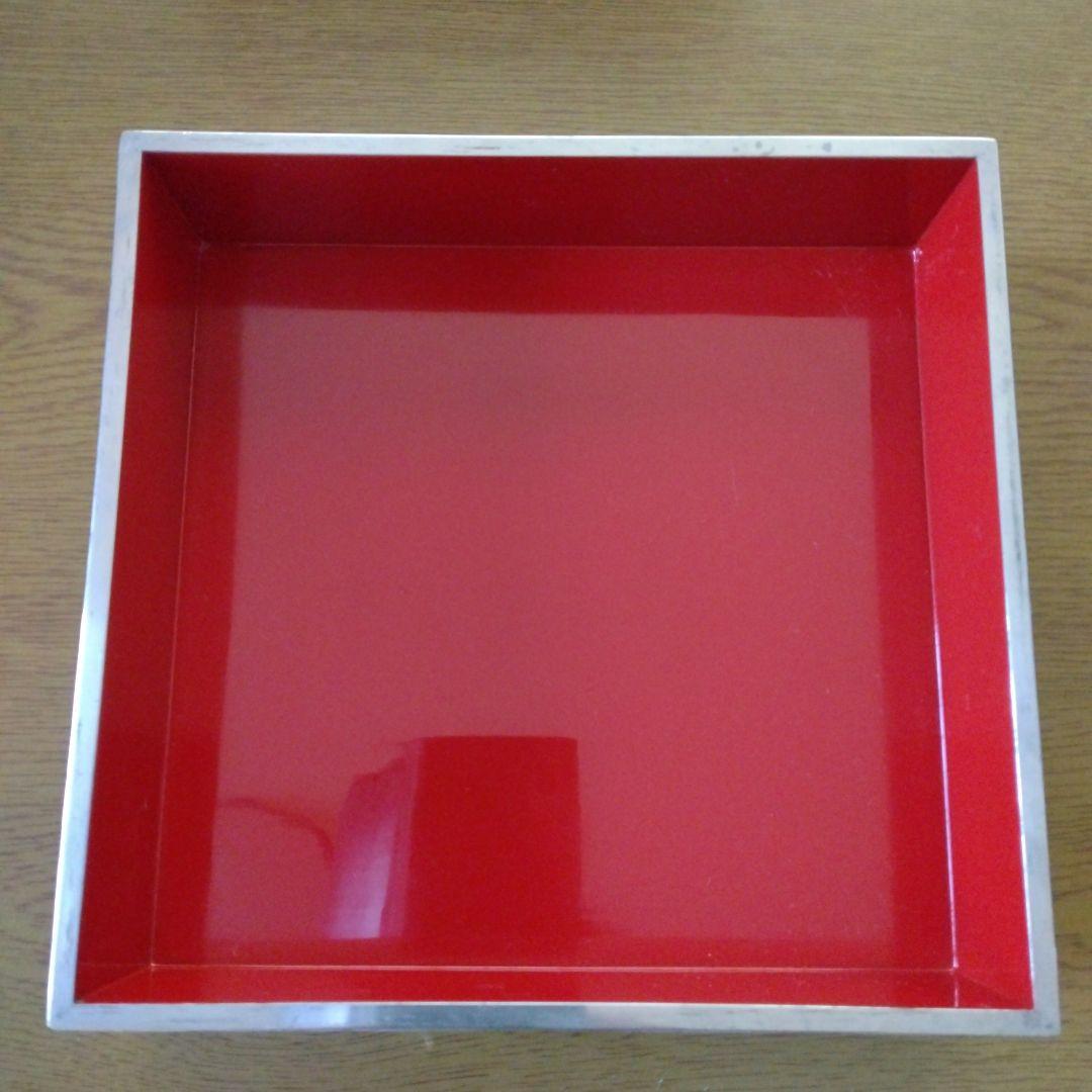 漆塗りお屠蘇セット 蔦の家紋入り、銚子飾り、漆塗り三段重箱