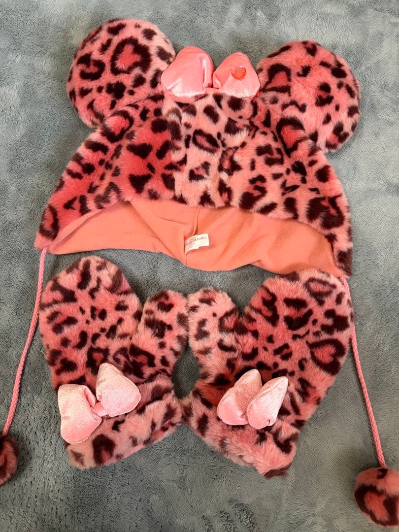 ディズニーリゾート ヒョウ柄帽子・手袋　ヒョウ柄ファンキャップ