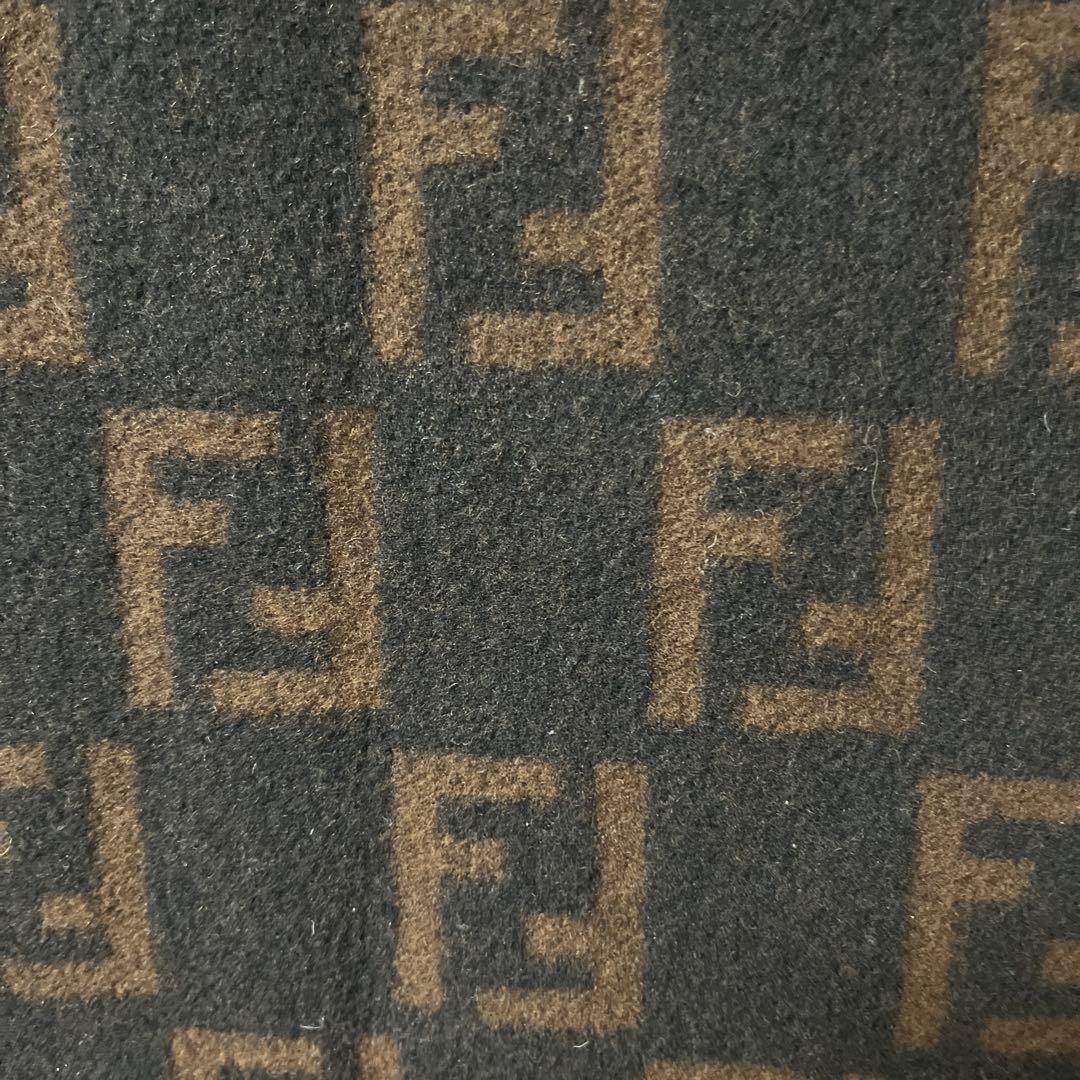 フェンディFENDIマフラーリバーシブル男女兼用ズッカ柄