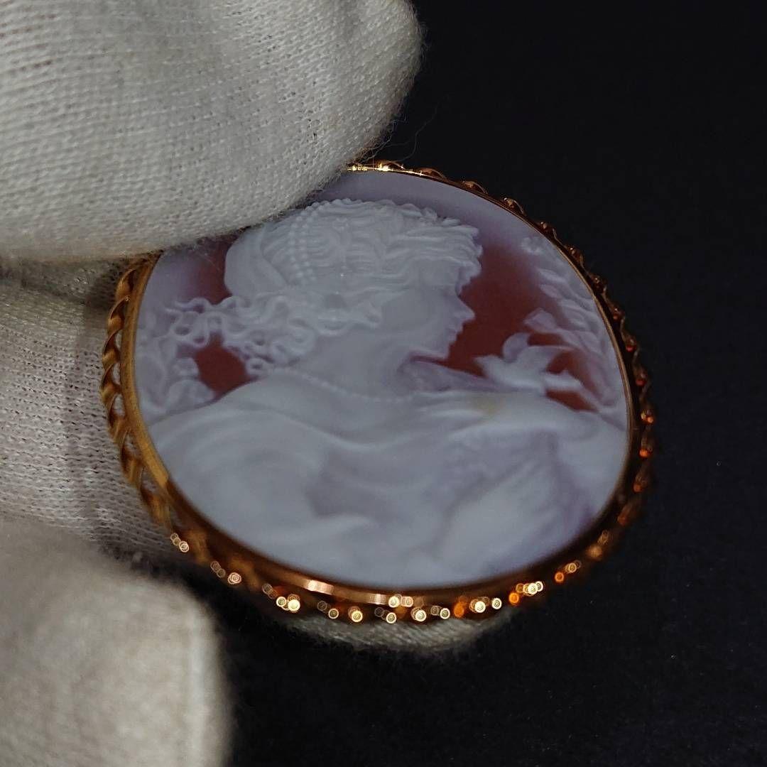 【処分価格☆】カメオ 手彫り K18枠 ブローチ ペンダントトップ 美品