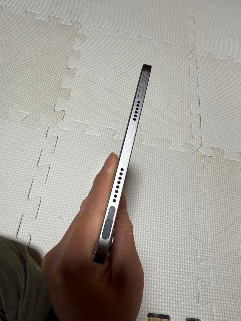 iPad mini A17 Pro バッテリー最大容量100%